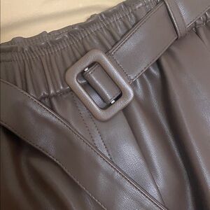 Elegant Brown Leather Skirt